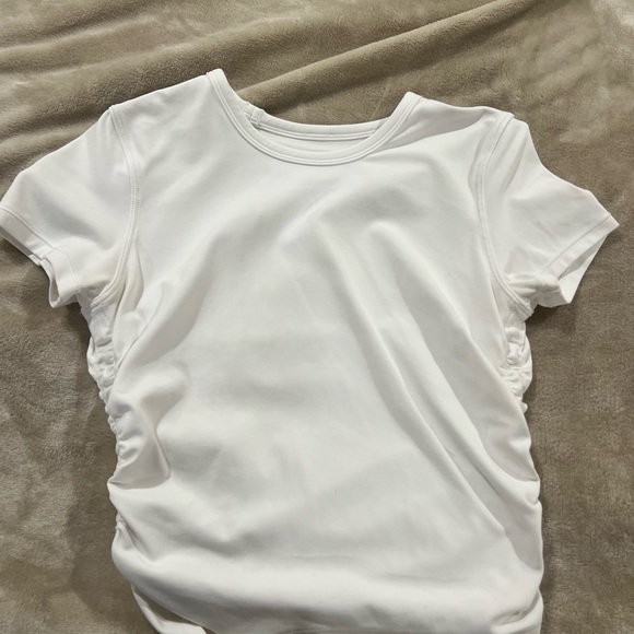 Lululemon shirt - Picture 1 of 2